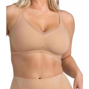 Honeylove CrossOver V-Neck Bra best-selling wireless bra in Sand Size 36D/DD (E)